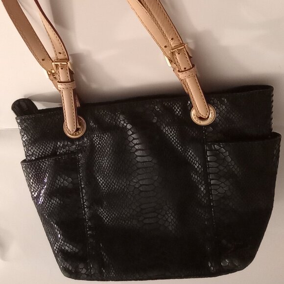 Michael Kors Black Patent Embossed Python Jet Set Tote - Picture 2 of 16